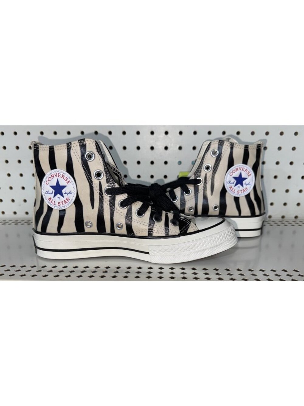 Converse Chuck 70 Hi Glow In The Dark Zebra Print Womens Athletic Shoes Size 7